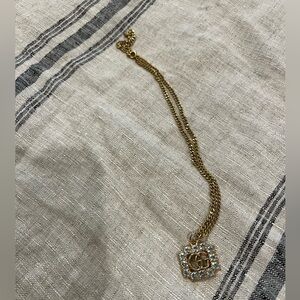 Gold Chain Necklace with shiny Accents